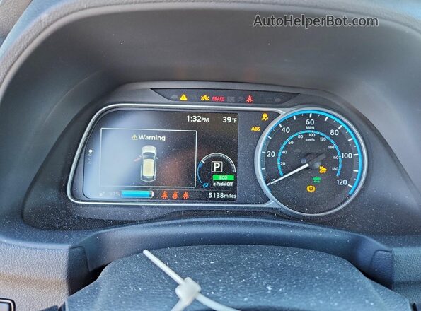 1N4CZ1CV6SC564064 2025 NISSAN LEAF Silver 