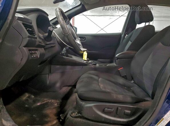 1N4CZ1CV9SC550370 2025 NISSAN LEAF Blue Widok wnętrza z przodu
