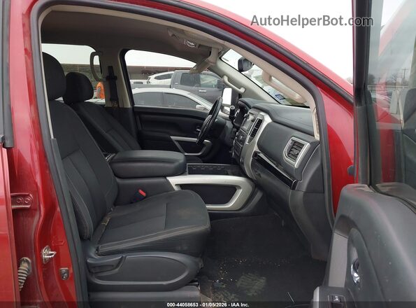 1N6BA1F44JN525974 2018 NISSAN TITAN XD Red წინა სალონის ხედი