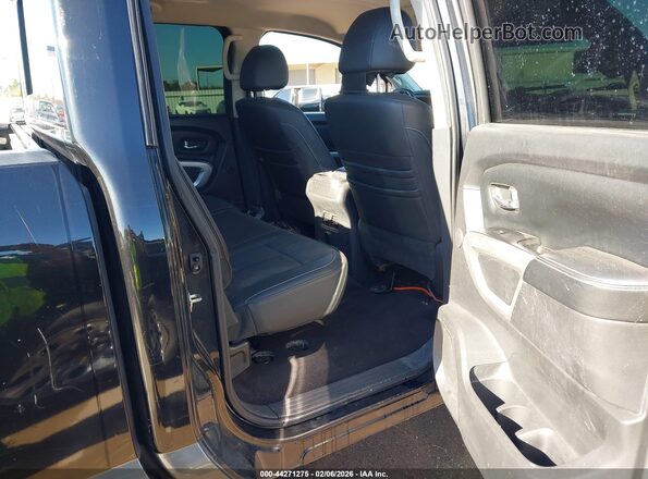1N6BA1F45HN533768 2017 NISSAN TITAN XD Black Vista de la etiqueta del VIN