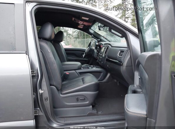 1N6BA1F4XJN550698 2018 NISSAN TITAN XD Gray 