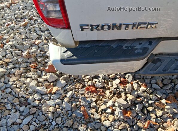 1N6BD0CT5JN735075 2018 NISSAN FRONTIER White 