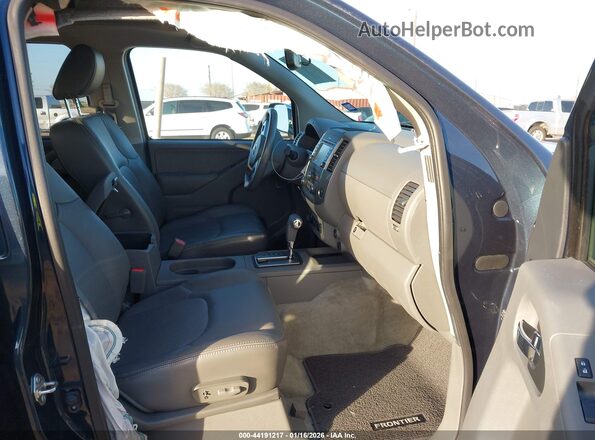 1N6DD0EV1JN745142 2018 NISSAN FRONTIER Black Front interior view