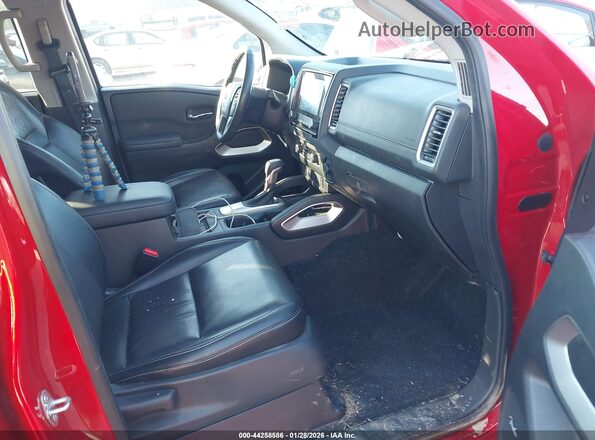 1N6ED1EJ4PN669741 2023 NISSAN FRONTIER Red Widok wnętrza z przodu