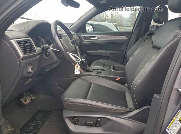 1V24C2CA7LC204112 2020 VOLKSWAGEN ATLAS Угольный Вид салона спереди