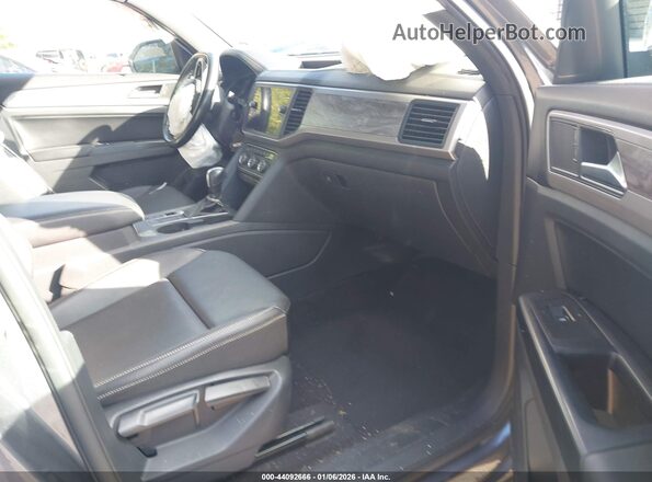 1V25E2CA1LC232700 2020 VOLKSWAGEN ATLAS Gray Vista interior delantera