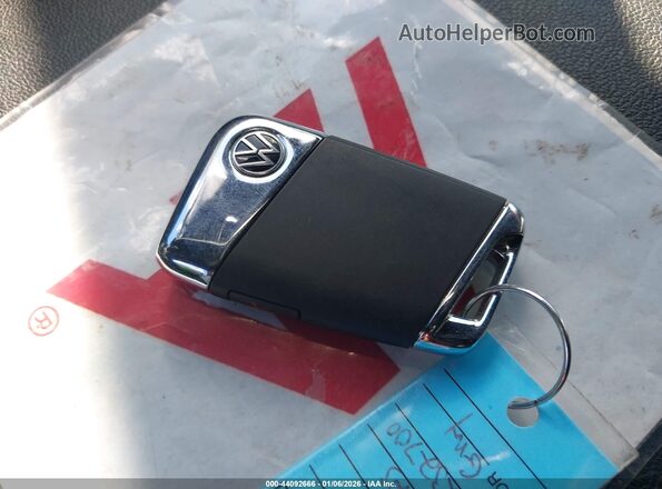 1V25E2CA1LC232700 2020 VOLKSWAGEN ATLAS Gray Vista del salpicadero