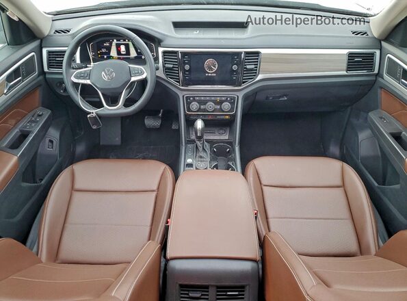 1V2BR2CA0PC513545 2023 VOLKSWAGEN ATLAS Серебряный Вид панели приборов