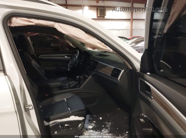1V2BR2CA4PC506310 2023 VOLKSWAGEN ATLAS White Widok wnętrza z przodu