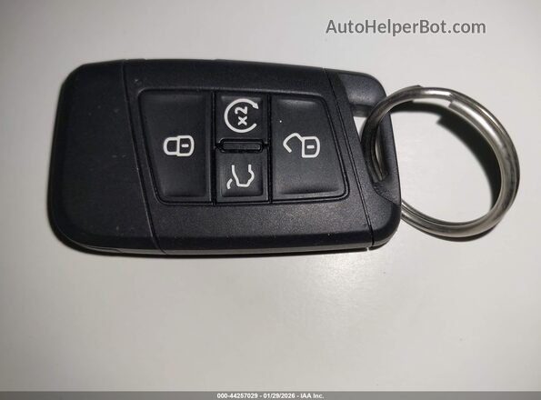 1V2BR2CA4PC506310 2023 VOLKSWAGEN ATLAS White Widok deski rozdzielczej