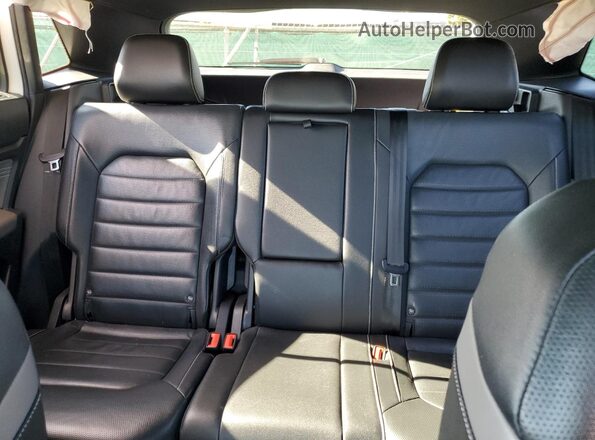 1V2FE2CA1PC228740 2023 VOLKSWAGEN ATLAS White Rear seats view