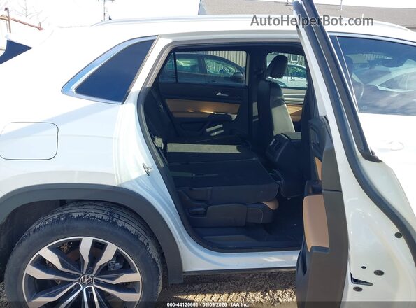 1V2FE2CA3NC205960 2022 VOLKSWAGEN ATLAS White Widok naklejki z numerem VIN