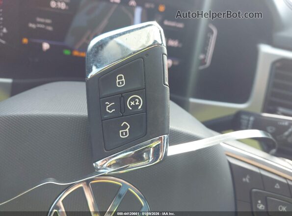 1V2FE2CA3NC205960 2022 VOLKSWAGEN ATLAS White Widok deski rozdzielczej
