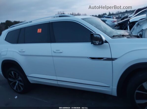 1V2FN2CA0TC517117 2026 VOLKSWAGEN ATLAS White ხელსაწყოთა პანელის ხედი