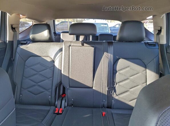 1V2HR2CA4SC518637 2025 VOLKSWAGEN ATLAS Gray Vista de los asientos traseros