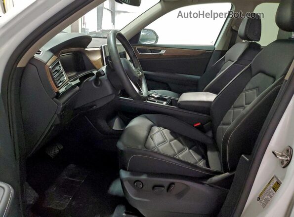 1V2HR2CA8SC522321 2025 VOLKSWAGEN ATLAS White წინა სალონის ხედი