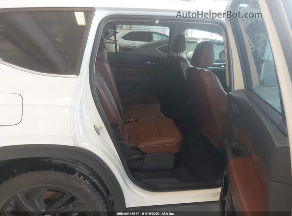 1V2JR2CA1PC548834 2023 VOLKSWAGEN ATLAS White Widok naklejki z numerem VIN