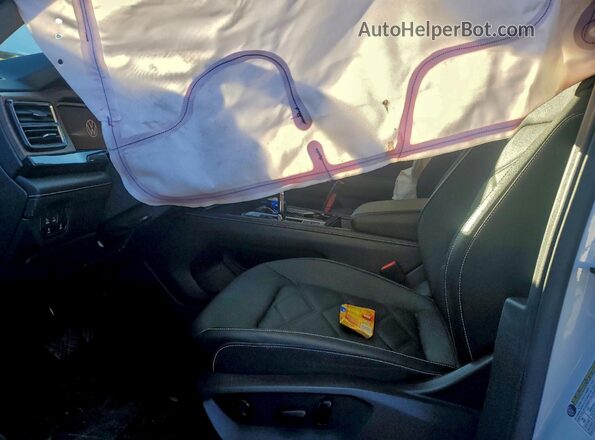1V2JR2CAXSC528994 2025 VOLKSWAGEN ATLAS White Սալոնի դիմացի տեսք