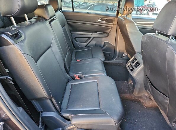 1V2MR2CA6JC549207 2018 VOLKSWAGEN ATLAS Black Vista interior trasera
