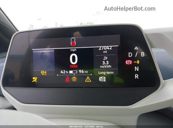 1V2WNPE82PC025587 2023 VOLKSWAGEN ID.4 White 