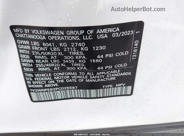 1V2WNPE82PC025587 2023 VOLKSWAGEN ID.4 White Vista del compartimento del motor