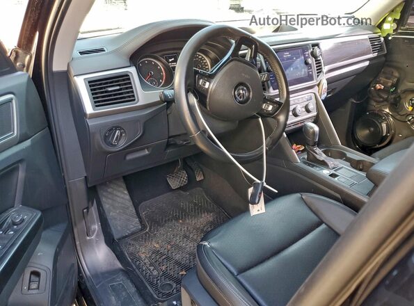 1V2WP2CA4LC500847 2020 VOLKSWAGEN ATLAS Black Widok deski rozdzielczej