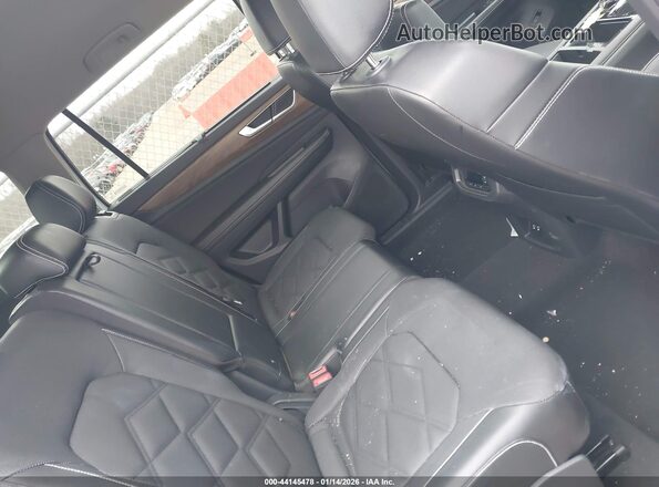 1V2WR2CA5RC561837 2024 VOLKSWAGEN ATLAS White VIN sticker view