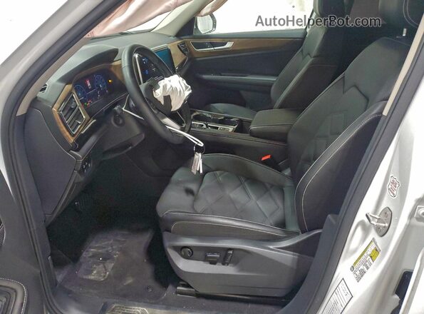 1V2WR2CA5SC565151 2025 VOLKSWAGEN ATLAS White Front interior view