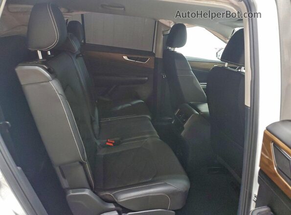 1V2WR2CA5SC565151 2025 VOLKSWAGEN ATLAS White Rear interior view