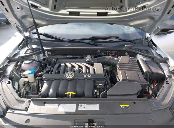1VWJM7A32JC051183 2018 VOLKSWAGEN PASSAT Silver Widok z tyłu