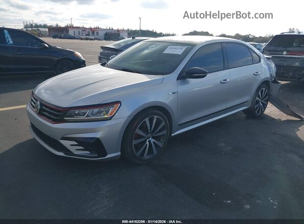 1VWJM7A32JC051183 2018 VOLKSWAGEN PASSAT Silver Przód lewy