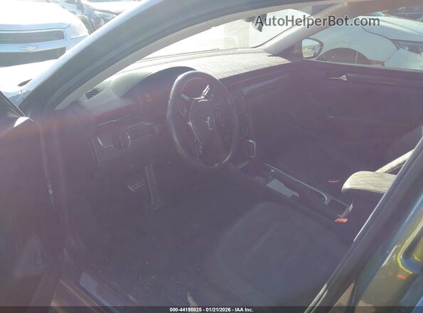 1VWMA7A36LC026697 2020 VOLKSWAGEN PASSAT Gray Front interior view