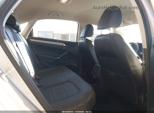 1VWSA7A31LC007370 2020 VOLKSWAGEN PASSAT Gray Widok naklejki z numerem VIN