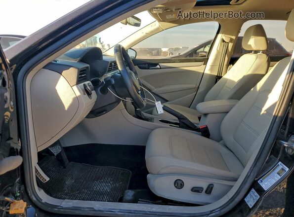 1VWWA7A39LC011815 2020 VOLKSWAGEN PASSAT Черный Вид салона спереди