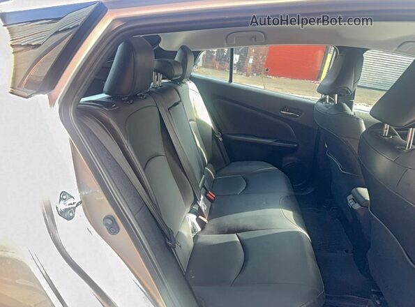 JTDL9MFU8N3035685 2022 TOYOTA LE Серый Вид салона спереди