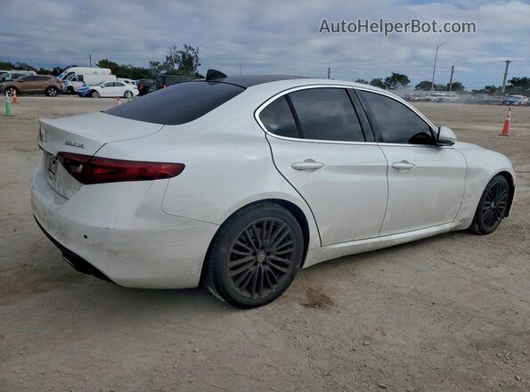 ZARFAECN8J7593343 2018 ALFA ROMEO GIULIA White 