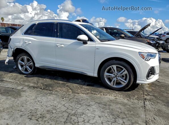 WA1EECF36N1138521 2022 AUDI Q3 White Widok z przodu
