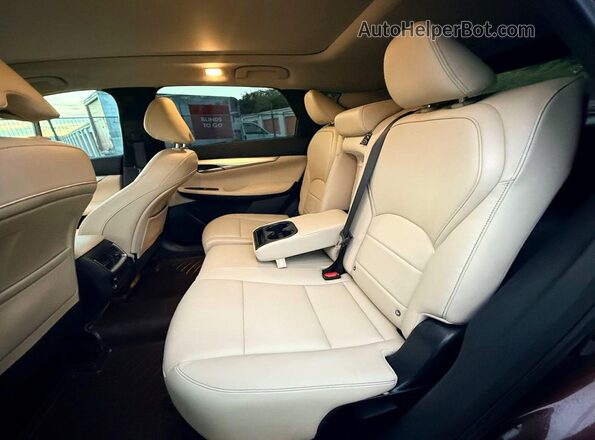 3PCAJ5M32LF101467 2020 INFINITI QX50 Burgundy Вид салону спереду