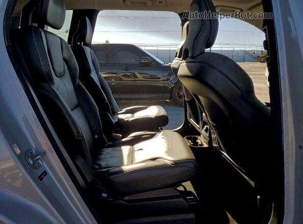 YV4H60CE9R1148211 2024 VOLVO XC90 Silver Vista del compartimento del motor
