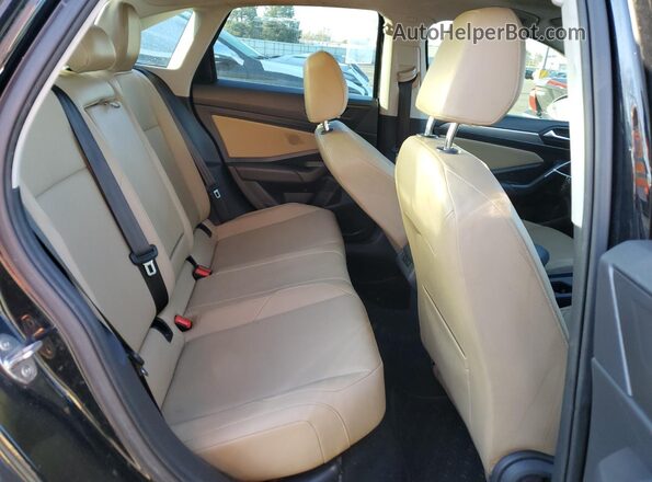 3VWCB7BU5KM192352 2019 VOLKSWAGEN JETTA Черный 