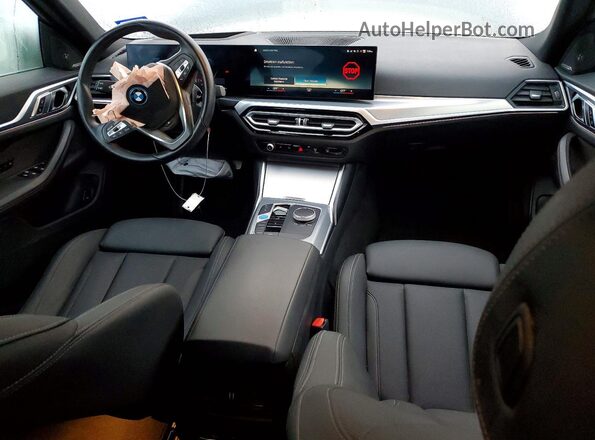 WBY73AW03PFP69875 2023 BMW I4 Gray ხელსაწყოთა პანელის ხედი