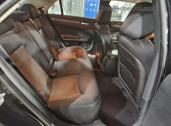 2C3CCAAG0JH320989 2018 CHRYSLER 300 Black Rear seats view