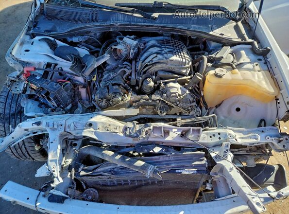 2C3CCAAG8NH221861 2022 CHRYSLER 300 White Rear interior view