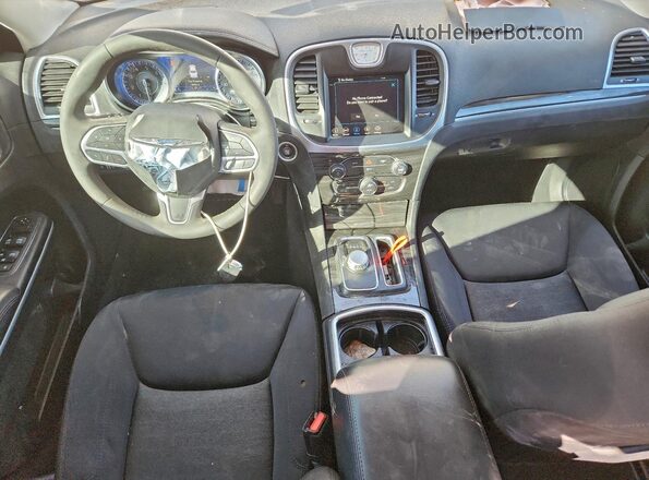 2C3CCAAG8NH221861 2022 CHRYSLER 300 White Dashboard view