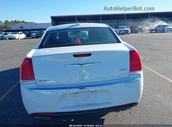 2C3CCAAG9PH538356 2023 CHRYSLER 300 White 