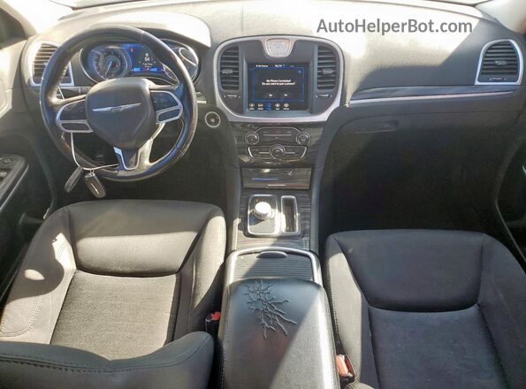 2C3CCAAGXNH107585 2022 CHRYSLER 300 Белый Вид панели приборов
