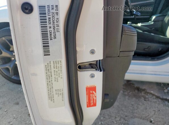 2C3CCAAGXNH107585 2022 CHRYSLER 300 Белый Вид подкапотного пространства