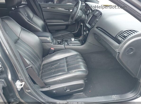 2C3CCABG0PH561121 2023 CHRYSLER 300 Gray Widok wnętrza z przodu