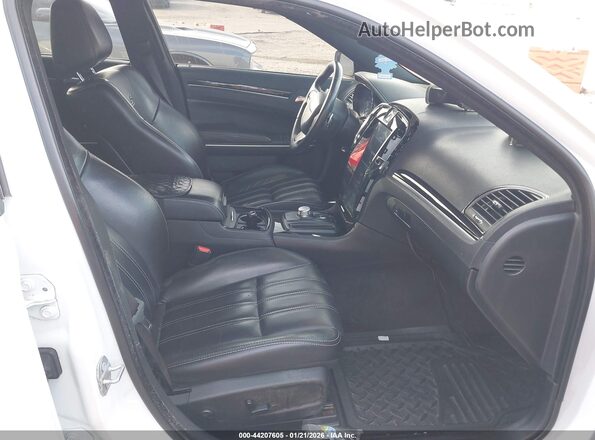 2C3CCABG2KH515525 2019 CHRYSLER 300 White წინა სალონის ხედი