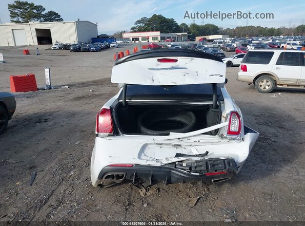 2C3CCABG2KH515525 2019 CHRYSLER 300 White 